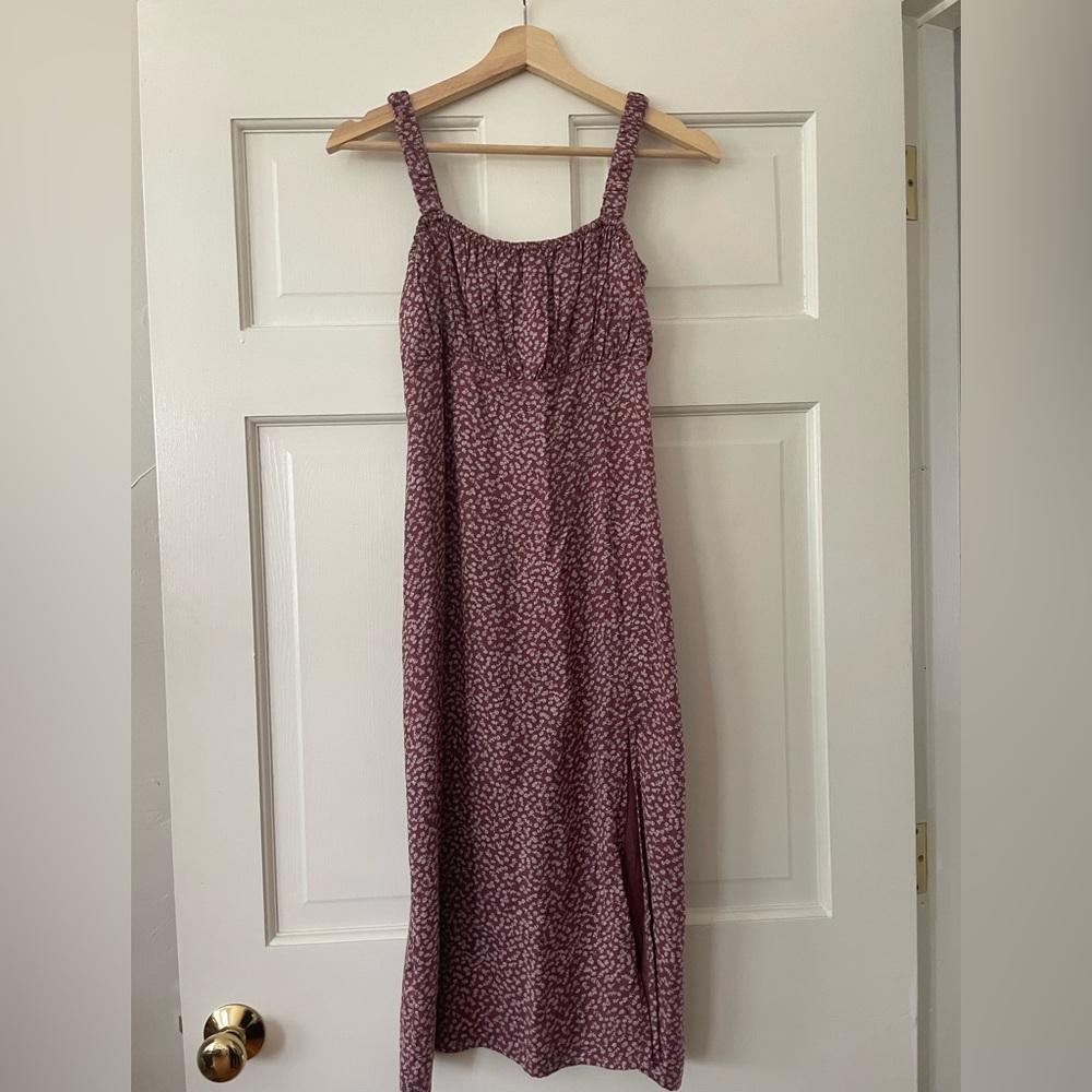 MIDI dress slit on side
